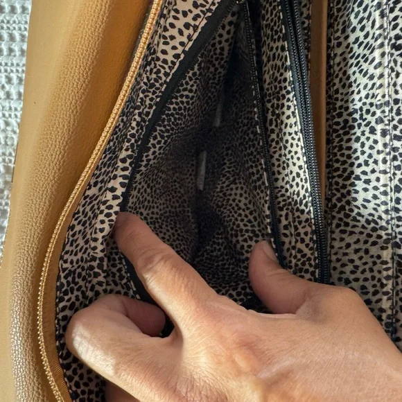 Tan Quilted Shoulder Bag with Gold Chain - Picture 8 of 12